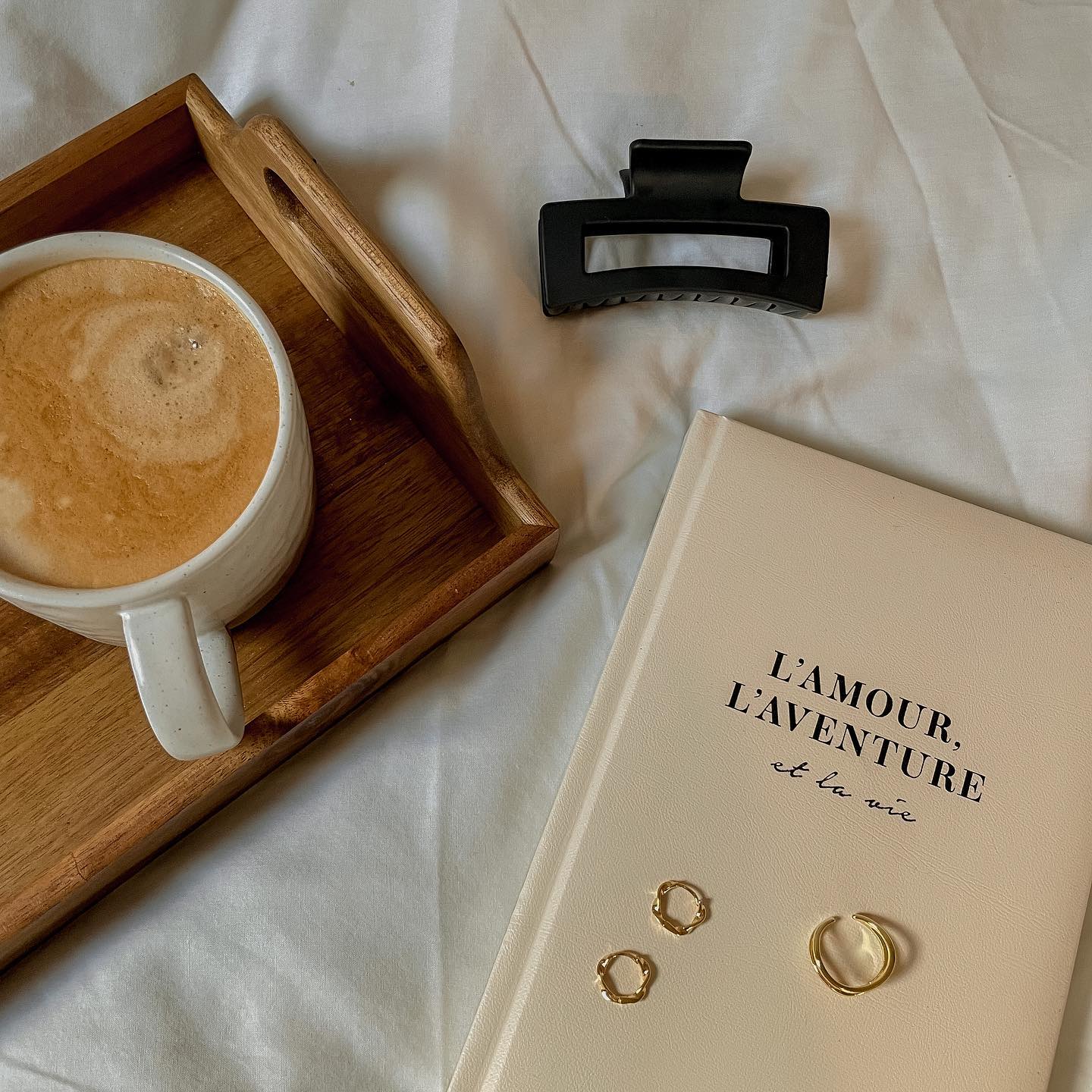 Victoria London Rings Gold Minimalist Illusion Ring